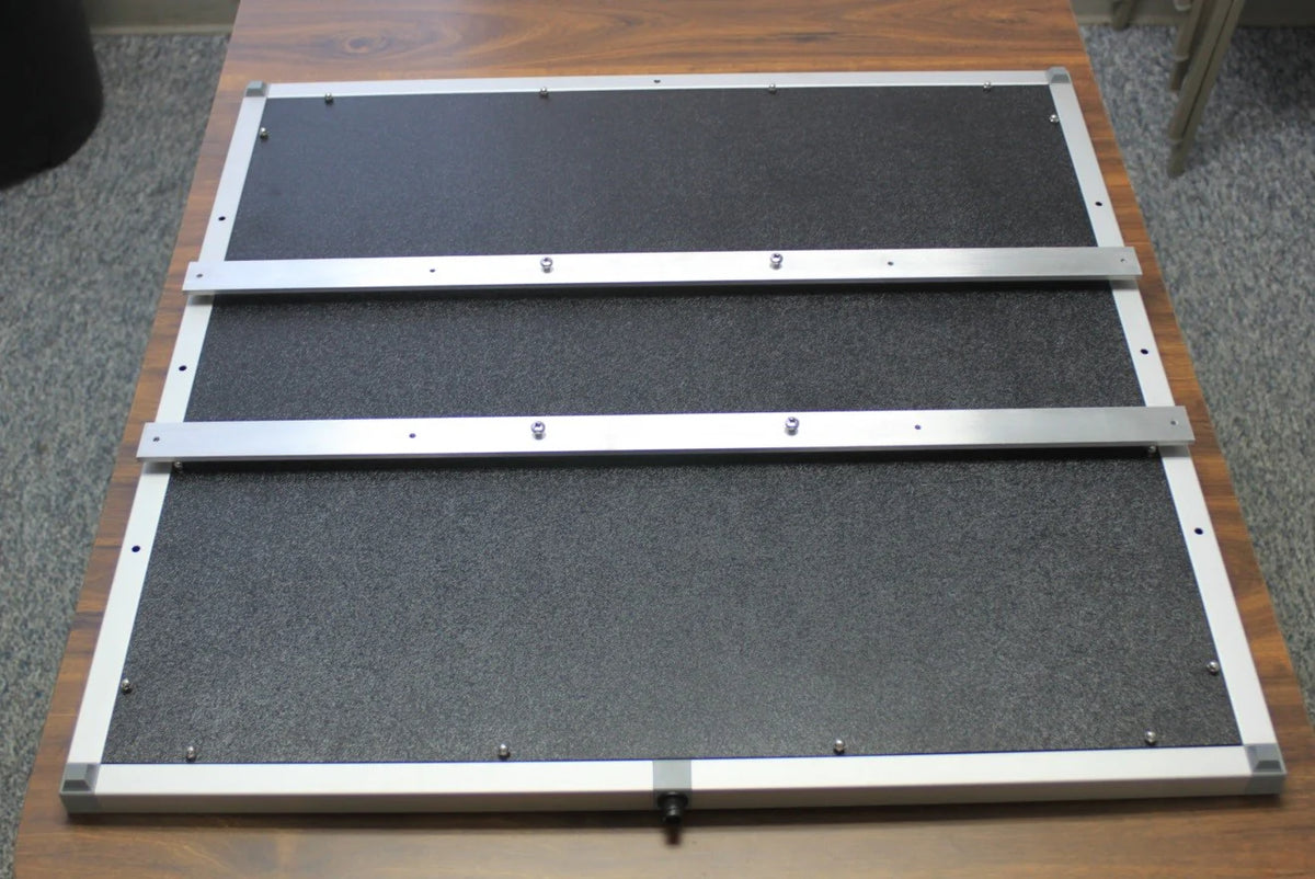 Alnitak XL18 VESA mounting kit for television wall mounts